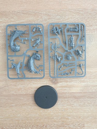 Tech-Priest Dominus Sprue