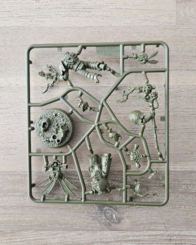 Pustus the Vile Plaguecaster Miniature Sprue