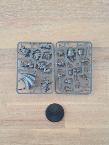 Captain in Gravis Armour Sprue
