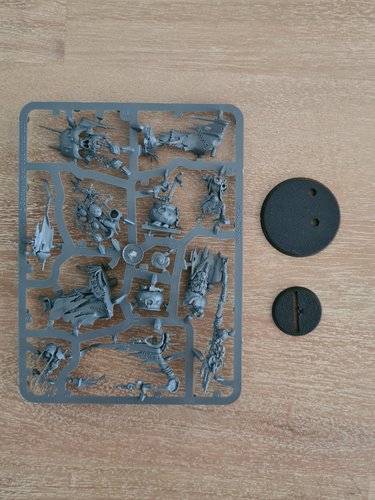 Swampcalla Shaman with Pot-grot sprue