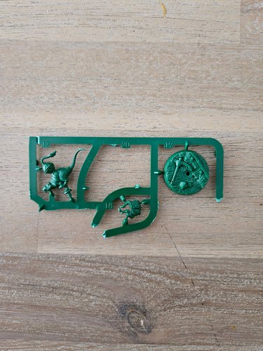 Tik Tik sprue