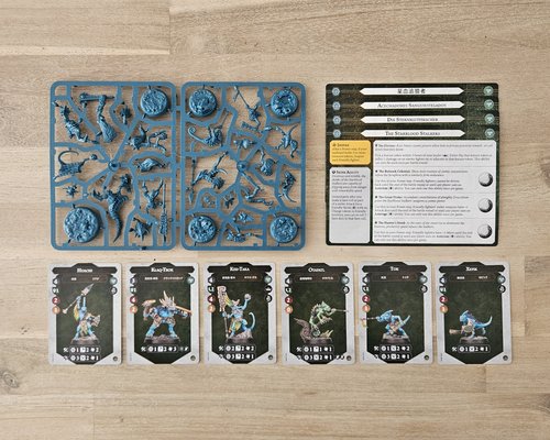The Starblood Stalkers sprue and cards