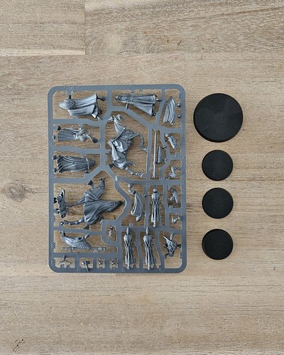 Saruman™ the White & Gríma sprue